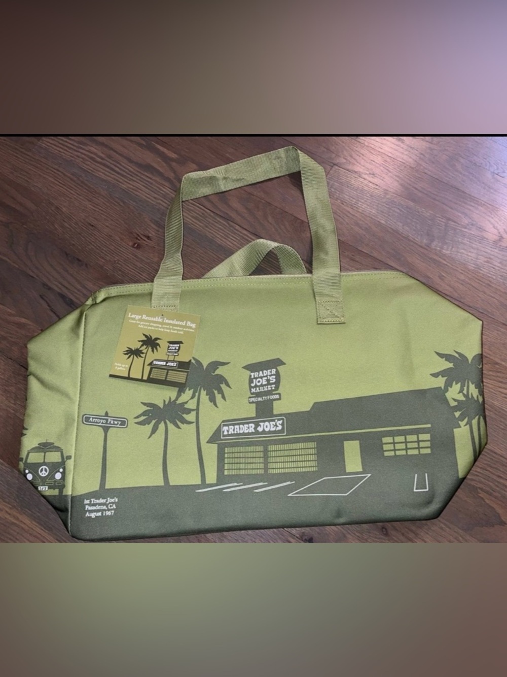 NWT Trader Joe’s Insulated Reusable Grocery Bag 8 Gallon Cooler Tote